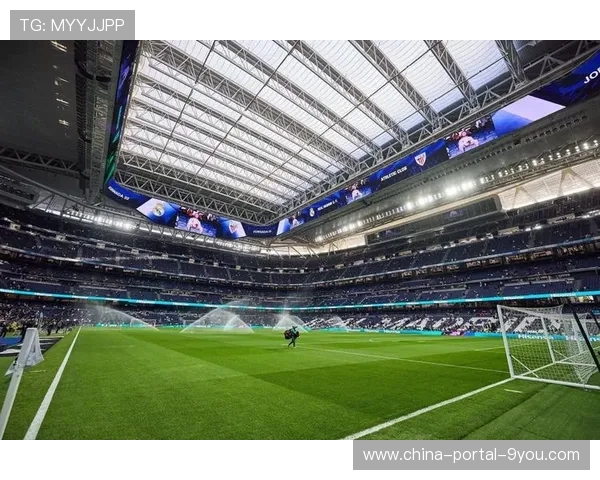 伯纳乌球场完成最新一轮改建，新增可开合顶棚通过最终测试