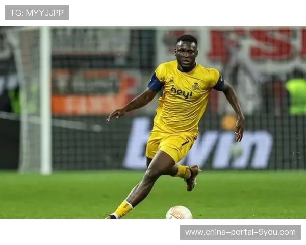 不莱梅前锋博尼法斯因膝伤继续长期缺阵，托普担任首发箭头